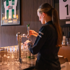 Afbeelding: Medewerker bediening FC Groningen
