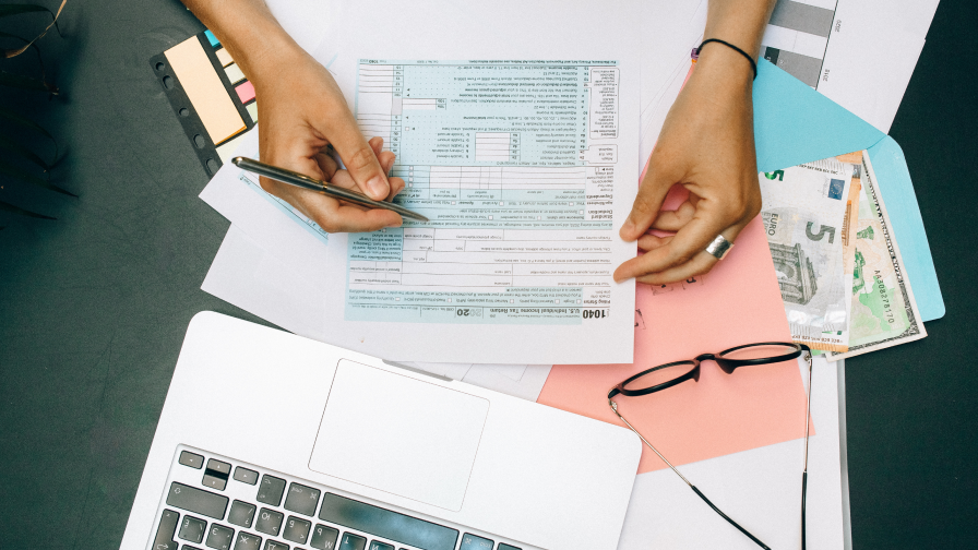 Laptop en administratie formulieren