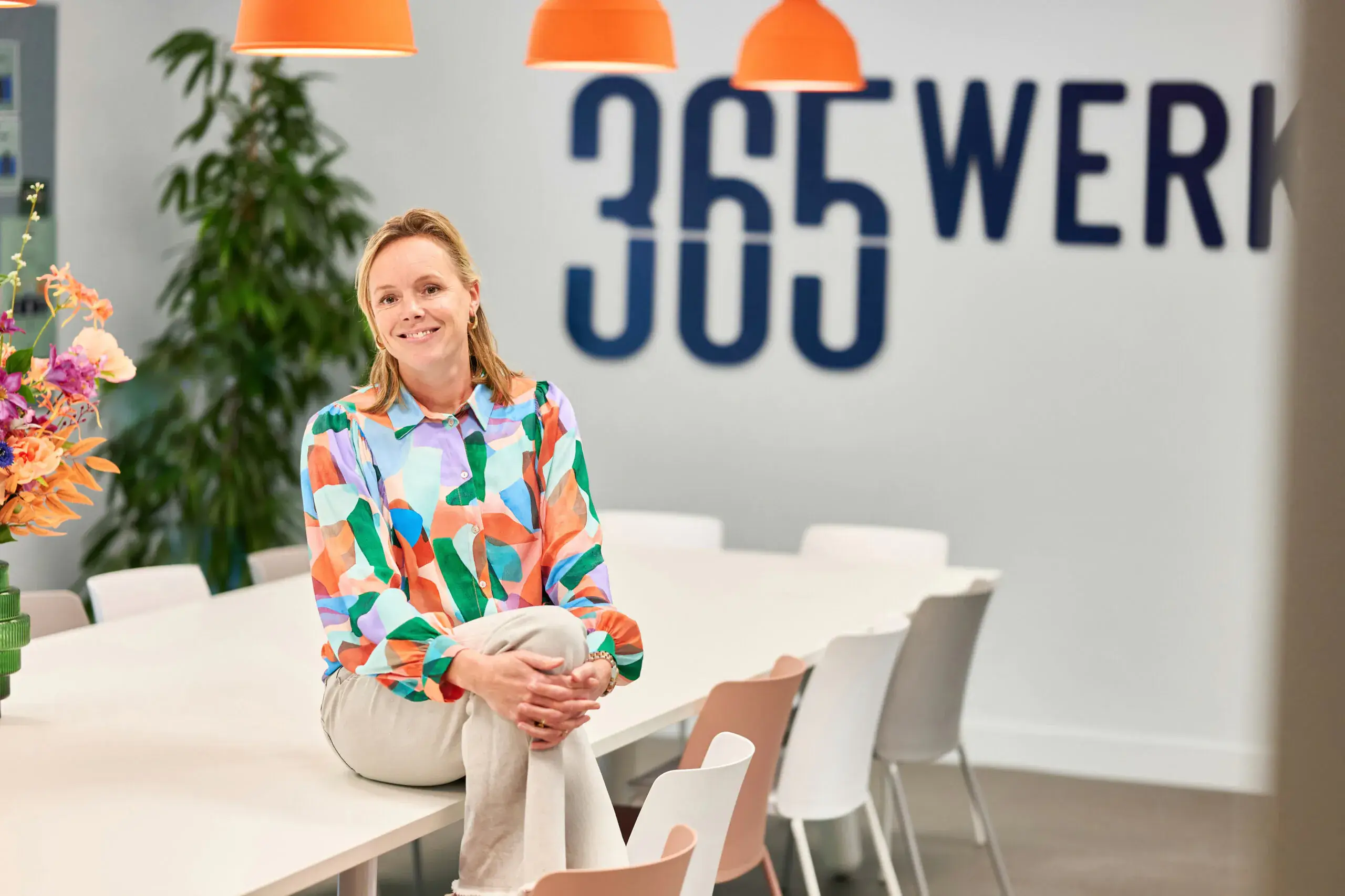 Foto van Wies van t slot in kantine 365werk