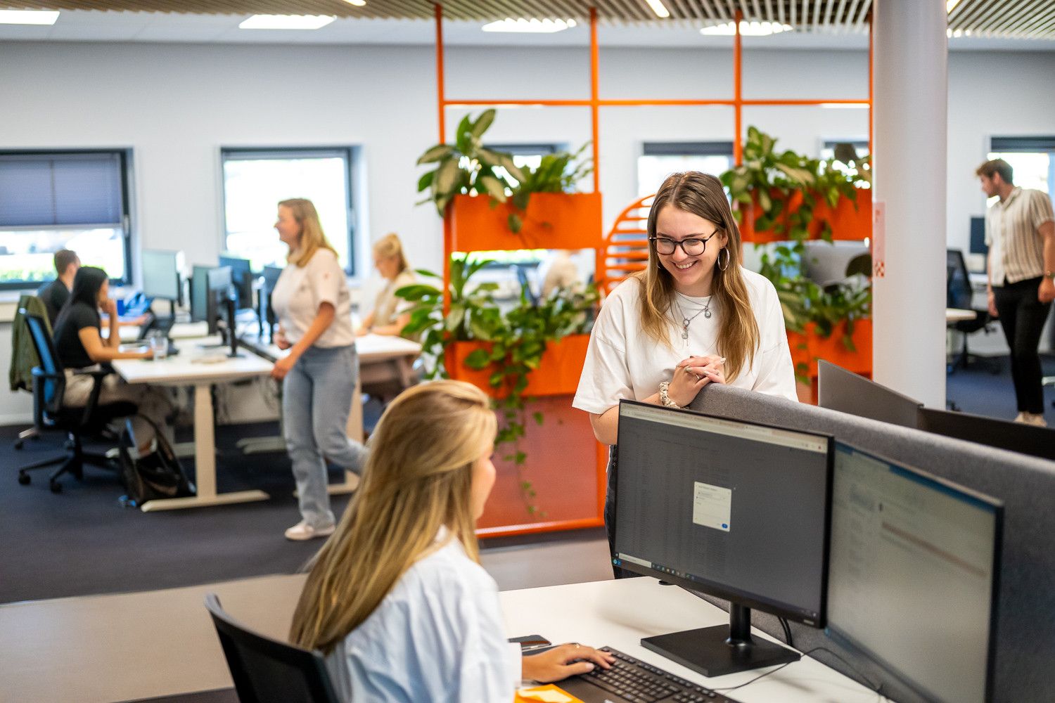 Bente recruiter op kantoor