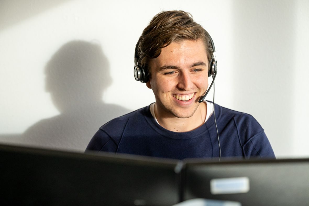 Callcenter medewerker in de zakelijke dienstverlening